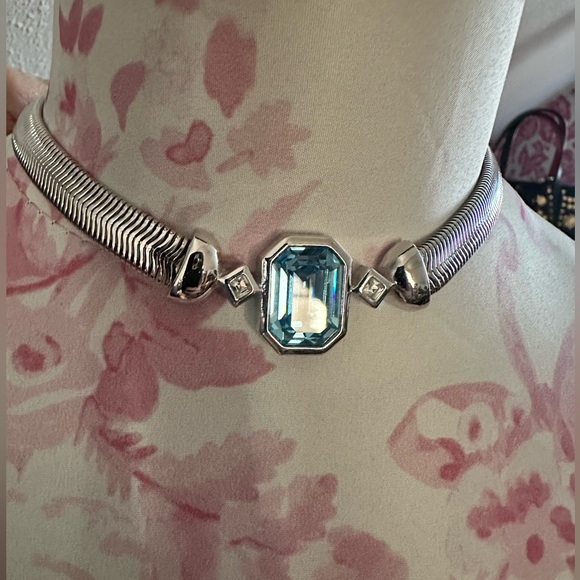 CHRISTIAN DIOR Emerald Cut London Blue Topaz and Pave' Crystal Statement Choker - Picture 3 of 10